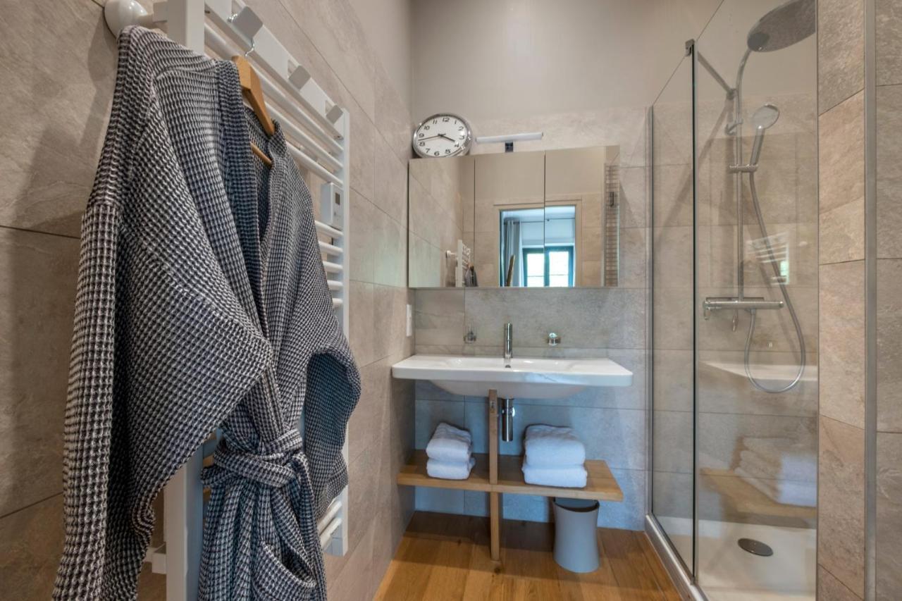 Escale Rochelaise B&B, Spa Bain Nordique Et Sauna Tonneau La Rochelle  Bagian luar foto