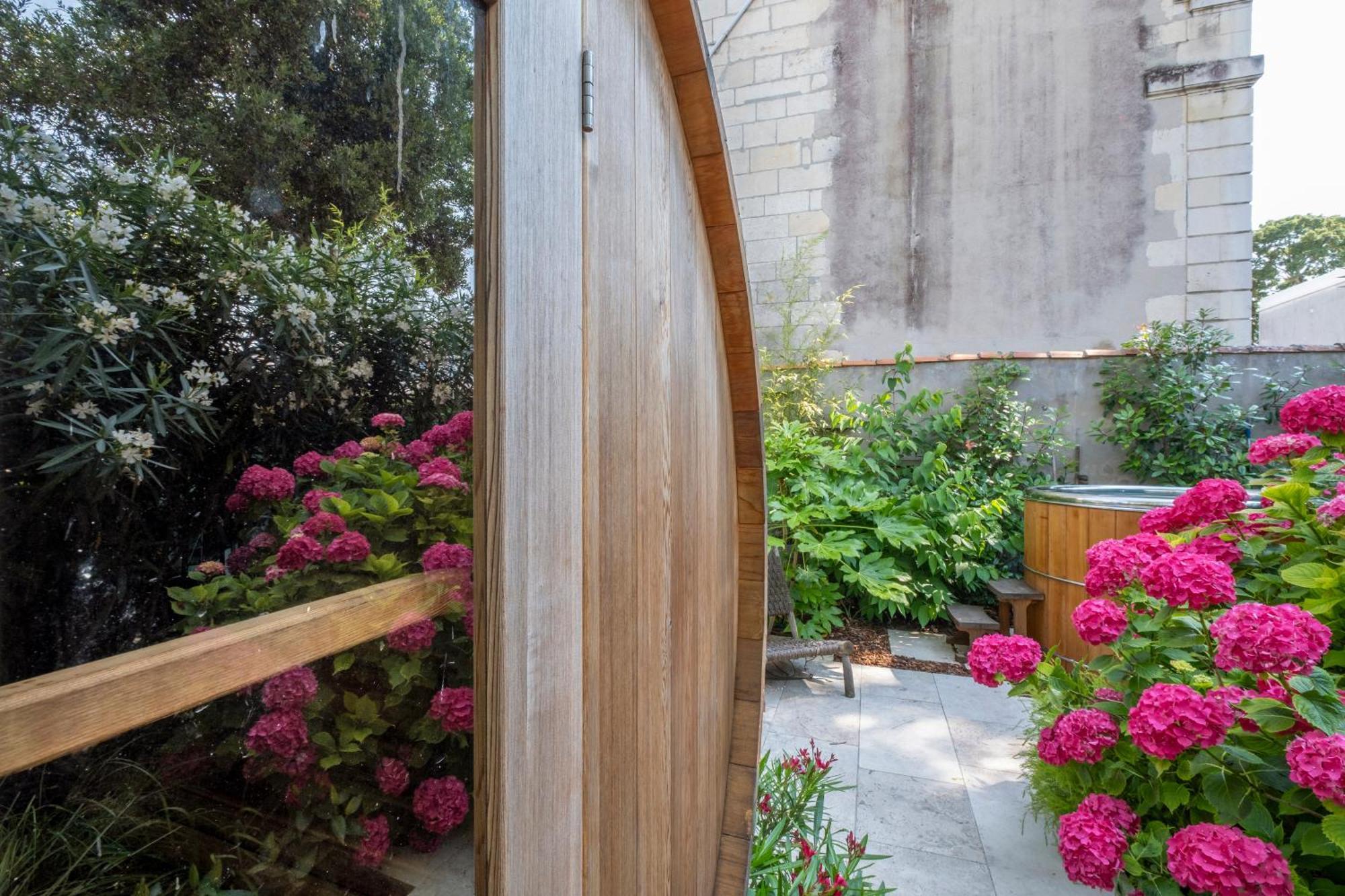 Escale Rochelaise B&B, Spa Bain Nordique Et Sauna Tonneau La Rochelle  Bagian luar foto