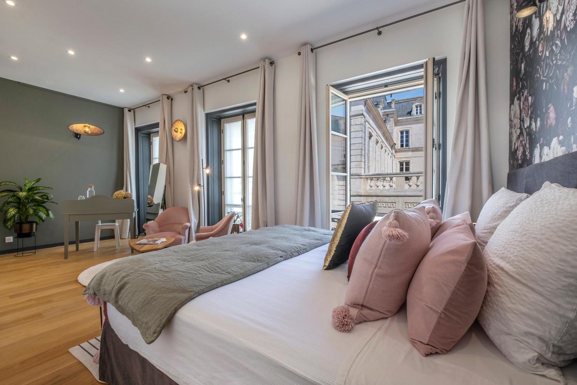 Escale Rochelaise B&B, Spa Bain Nordique Et Sauna Tonneau La Rochelle  Bagian luar foto
